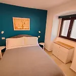 Tophouse Catania Centro - Blue Apt